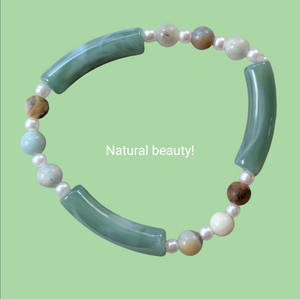 Ｈａｎｄｍａｄｅ 𝖠𝗆𝖺𝗓𝗈𝗇𝗂𝗍𝖾 Stretch Bracelet